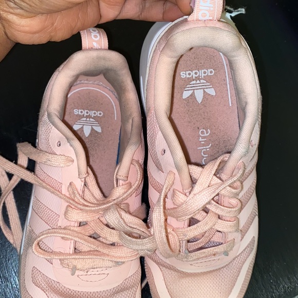 Adidas - Picture 2 of 4